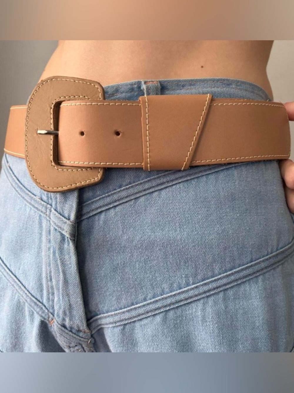 Vintage 80s tan leather belt with geometric oversized buckle